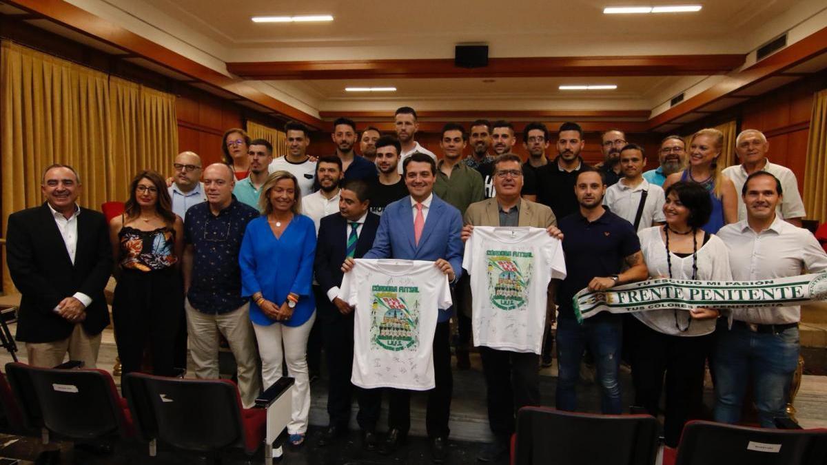 El Córdoba Futsal recibe su merecido homenaje