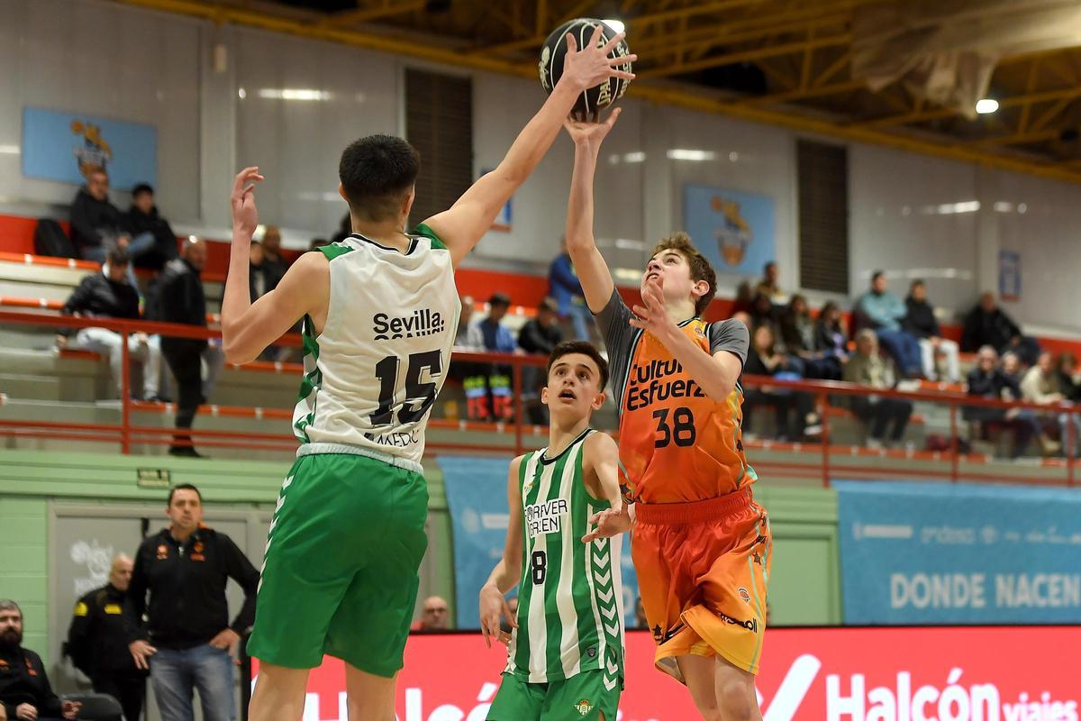Victoria emocionante del infantil A masculino de Valencia Basket  en el arranque de la Minicopa Endesa