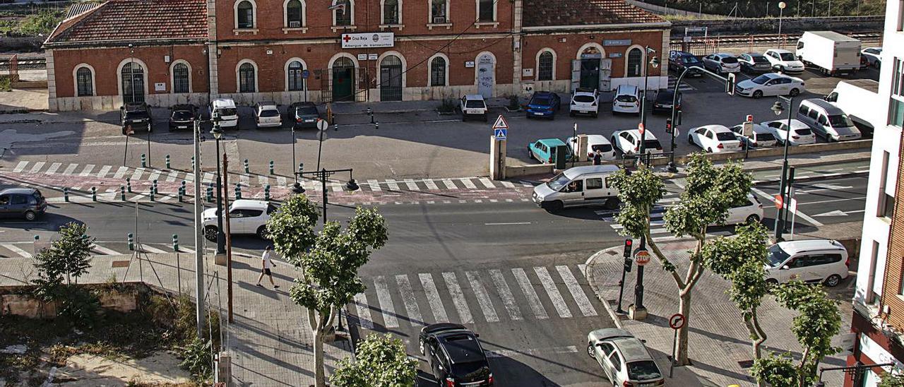 El acceso a Renfe. | JUANI RUZ/INFORMACIÓN