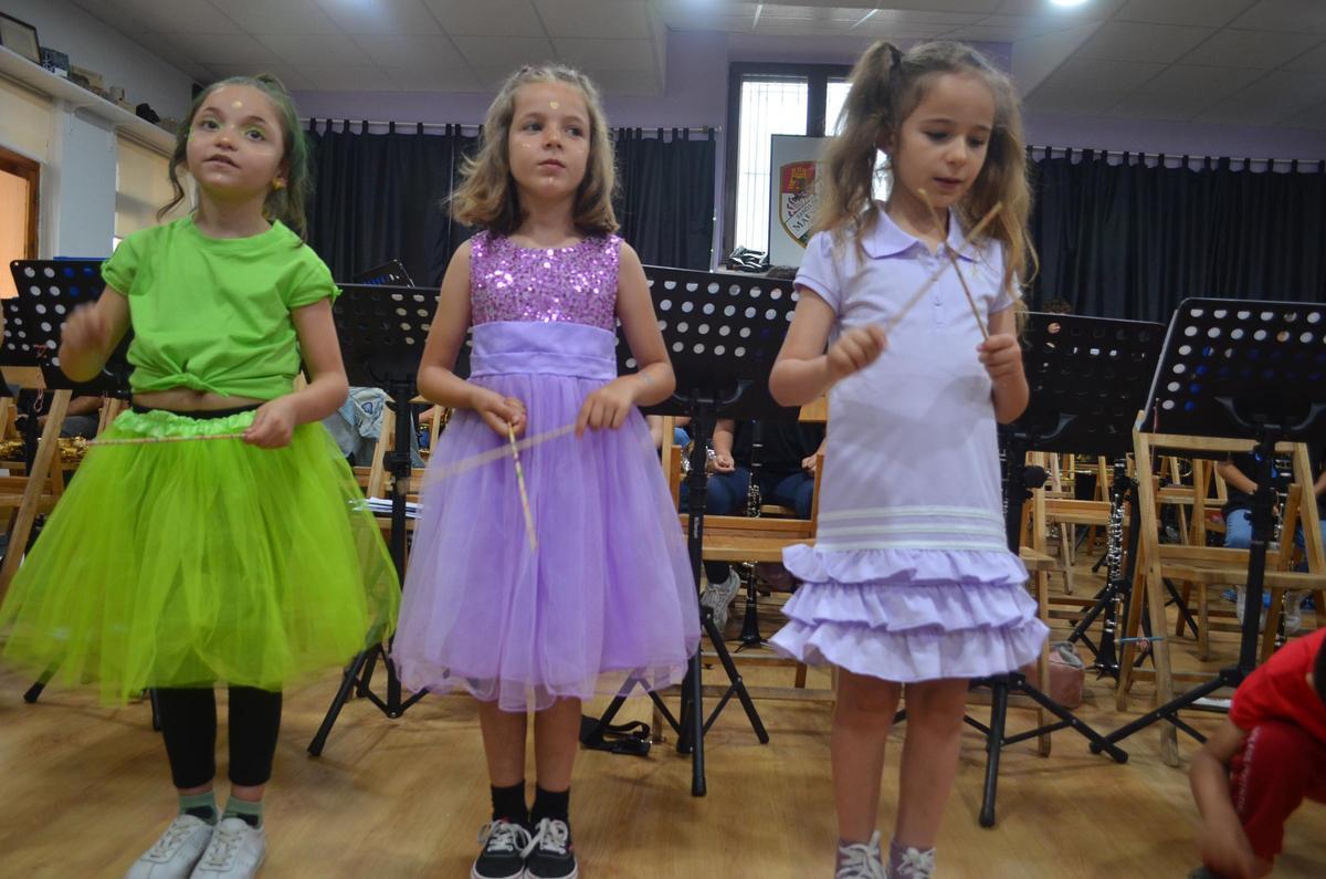 GALERÍA | La Banda Maestro Lupi despide el curso