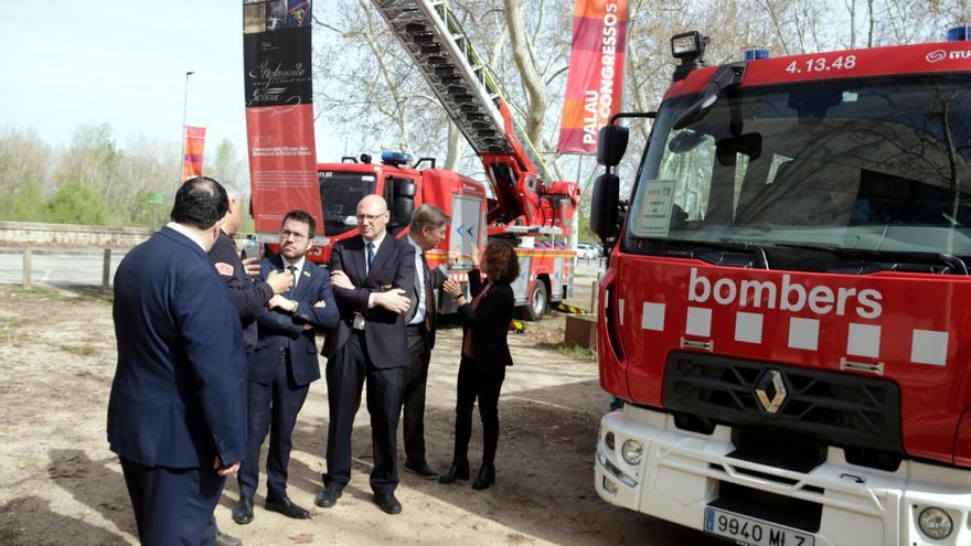 Aragonès reconeix la vocació de servei dels Bombers i situa com a reptes el rejoveniment i la feminització del cos