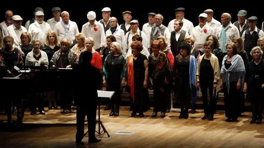 Una de zarzuela en Gijón-Sur