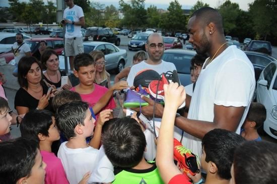 Ibaka signa un acord amb l''ICL per portar nens