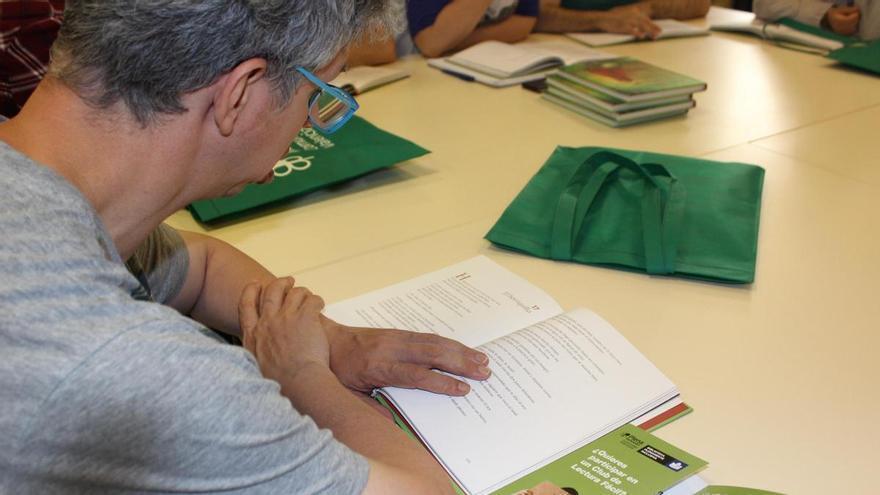 se presenta al concurso para vigilar las cinco bibliotecas de València que abrirían 24 horas este fin de curso