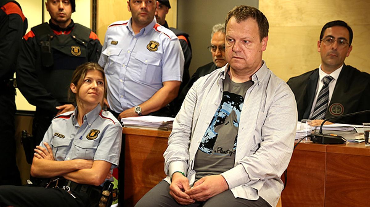 L’assassí d’Olot va explicar dilluns passat en el judici que no pensava en cap moment que estigués fent un assassinat.