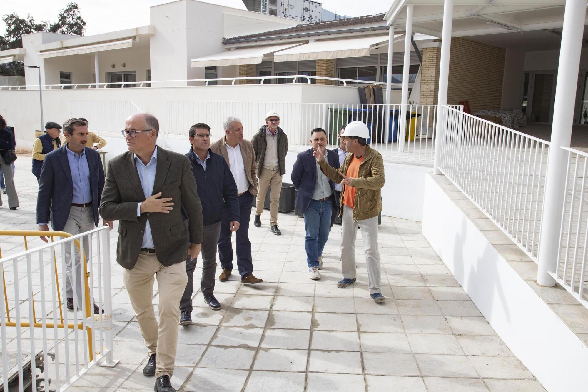 El Consell repasa las obras pendientes del Pla Edificant en Ontinyent