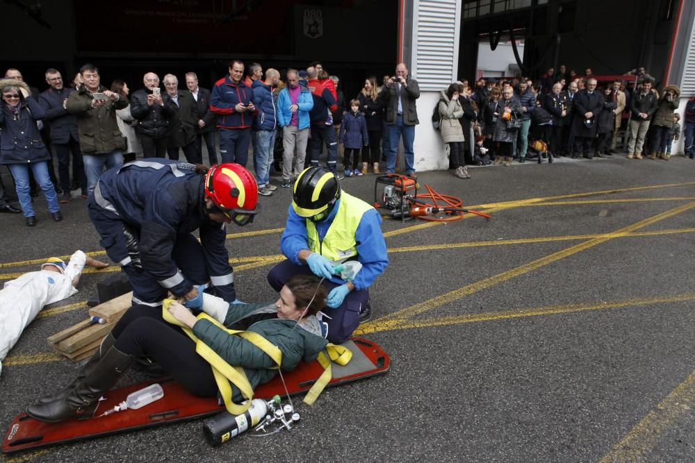 Acto del día del patrono de los bomberos en el Parque de Gijón