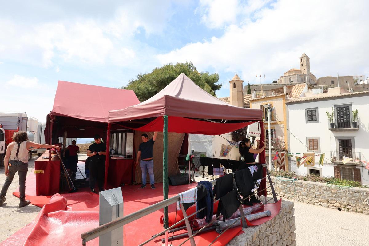 Preparativos de la Ibiza Medieval. Preparativos de la Ibiza Medieval.