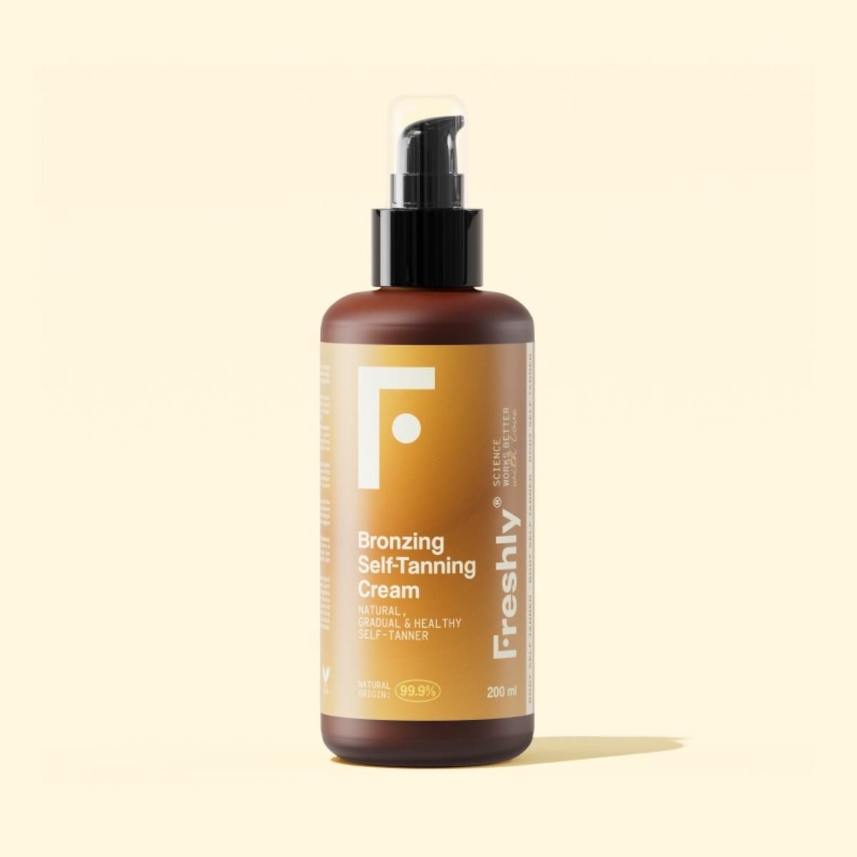 Bronzing Radiance Self Tanning Cream de Freshly Cosmetics