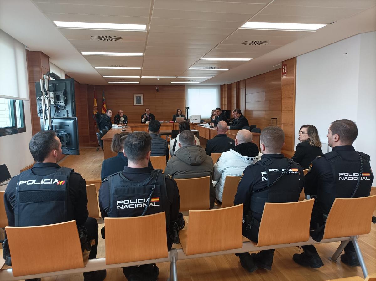 Los acusados han llegado a un acuerdo con la Fiscalía para evitar el juicio.