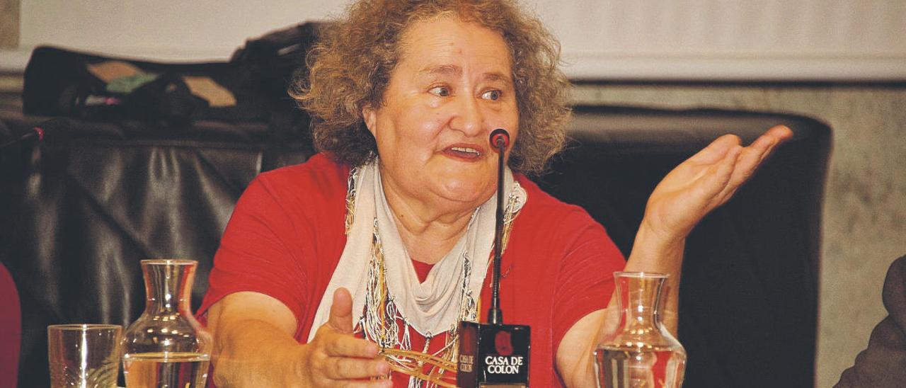 La poeta y artista multidisciplinar Berbel, durante un homenaje a su trayectoria en la Casa de Colón, el pasado 2019