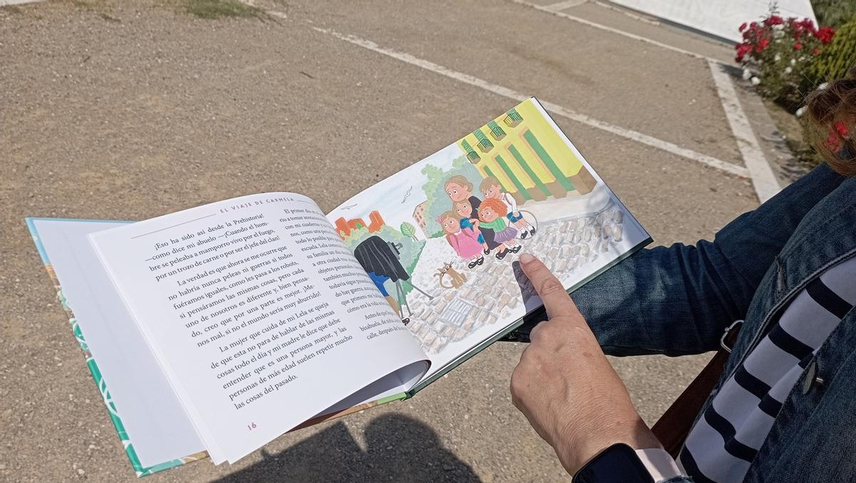 Una de las ilustraciones de 'El viaje de Carmela', de María José González-Román.