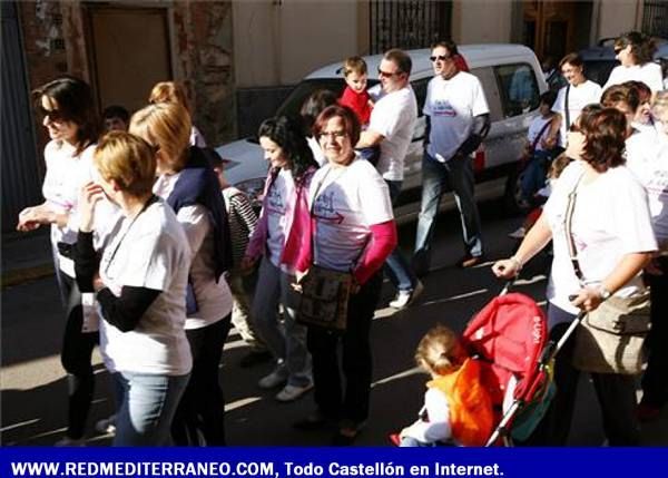 MULTITUDINARIA MARCHA SOLIDARIA CONTRA EL CÁNCER EN LA VILAVELLA