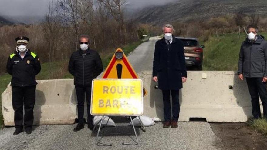 Puigcerdà barra els camins fronterers per evitar l&#039;arribada de segons residents