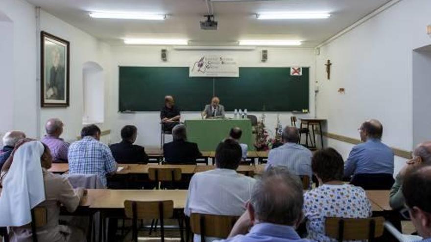 La xerrada va servir per acomiadar el curs.