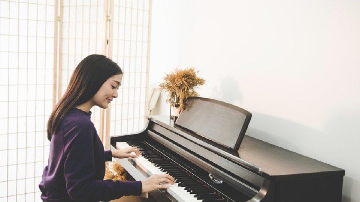 Esta es la emotiva historia entre una joven pianista y su vecino