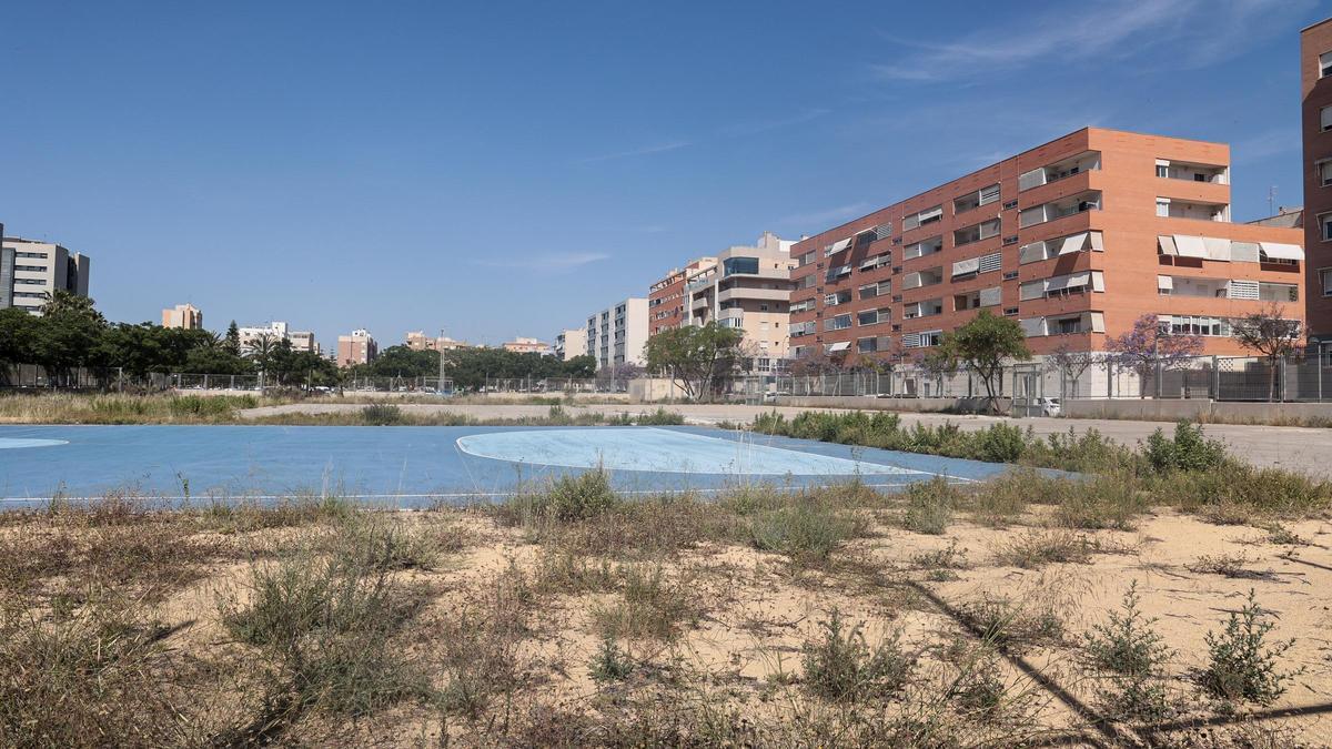 Terreno donde se ubicará el nuevo colegio en Garbinet