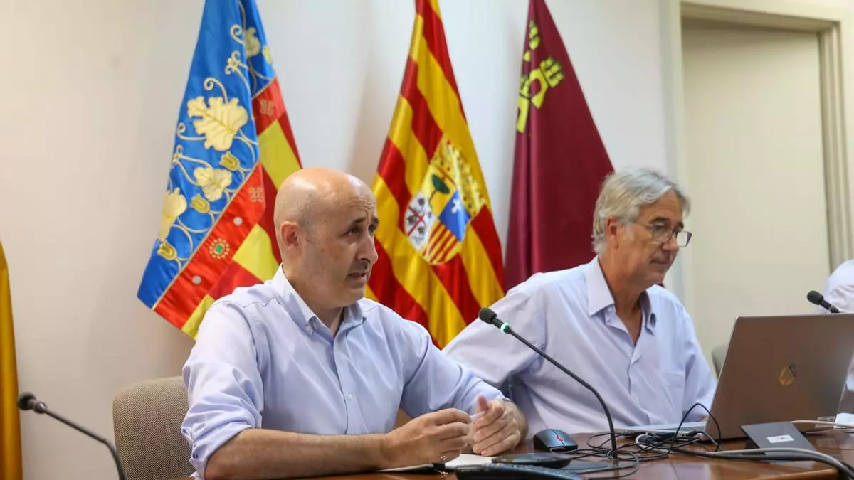 La jueza que investiga la dana cita al exjefe de Bomberos de Valencia y al presidente de la Confederación Hidrográfica del Júcar como testigos