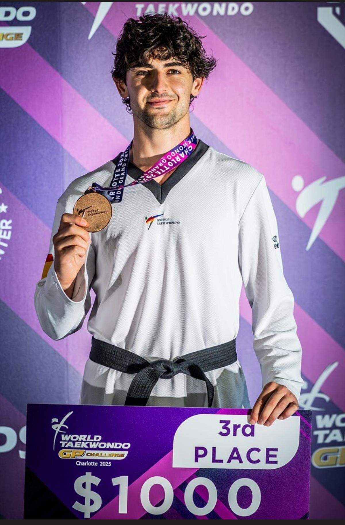 Joan Jorquera amb el podi en el Grand Prix dels Estats Units de 2025.