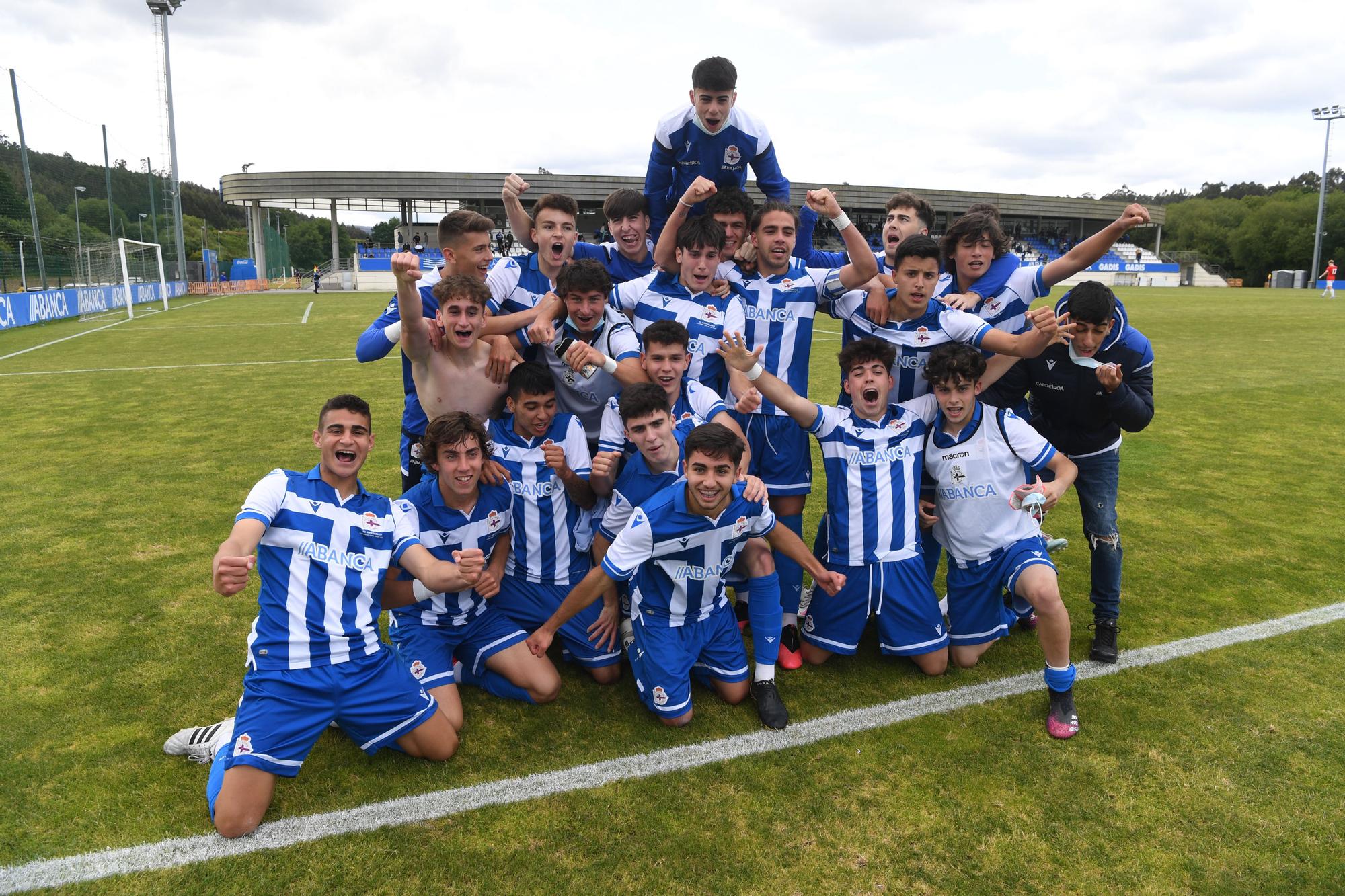 El Dépor le gana al Racing y se proclama campeón de su grupo de juveniles