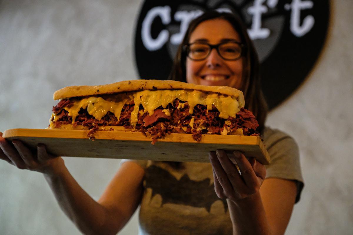 Comida XXXL: desde cruasanes de 1 kilo hasta burgers tamaño mesa