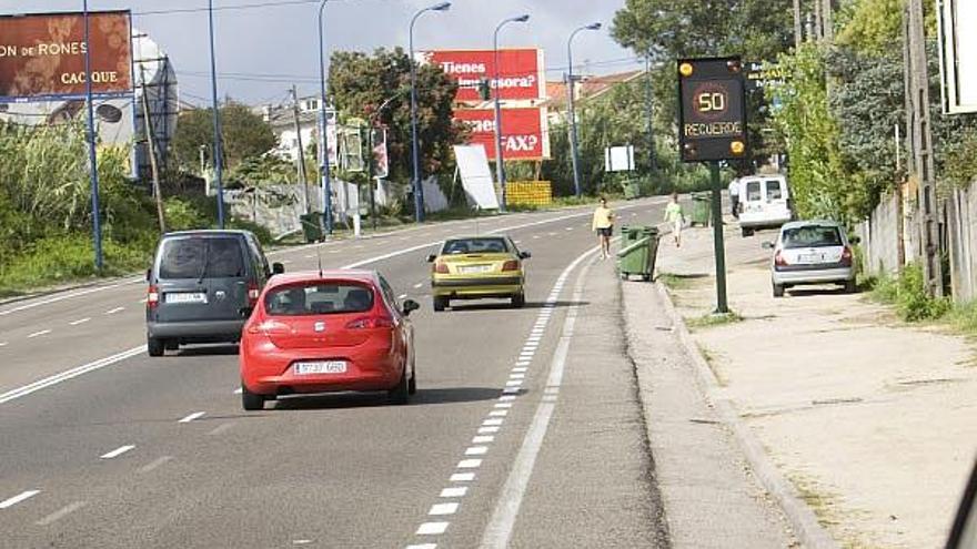 Tráfico pintó ya las nuevas líneas que permiten el estacionamiento