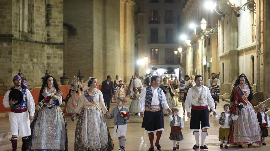 Ofrenda. 17 de marzo. Calle San Vicente (20-21 horas)