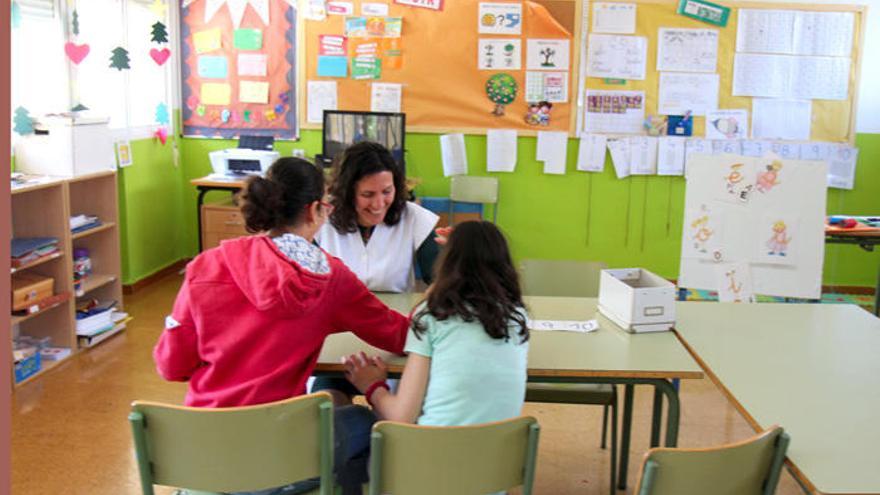 Alumnos atendidos en un aula específica de un colegio de la capital.