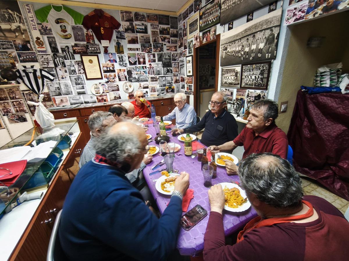 Galería | Las mejores imágenes de la reunión de ilustres albinegros Galería | Las mejores imágenes de la reunión de ilustres albinegros