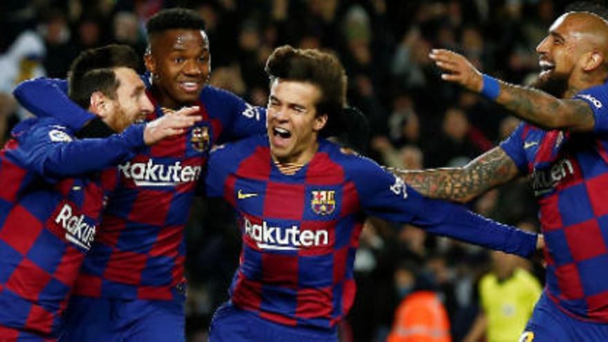 Leo Messi celebra el seu gol contra el Granada.