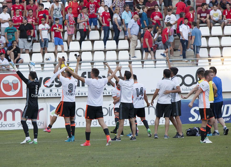 Real Murcia - Valencia Mestalla, en imágenes