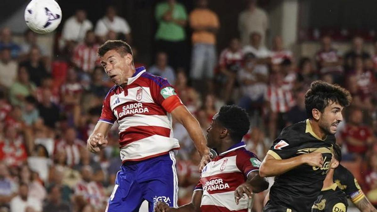 Manu Morlanes, sobre el polémico segundo gol del Granada: “Me parece inentendible”