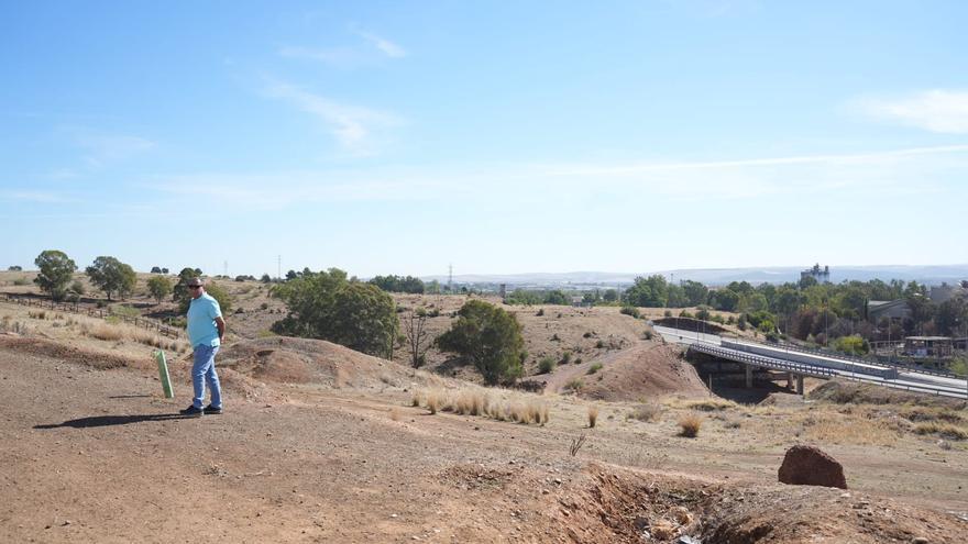 El Ayuntamiento de Córdoba trabaja ya en el nuevo parque Chinales-Mirabueno