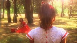 El grup Oh!Cake & the Cookie firma aquesta cançó, ’Autumn’.