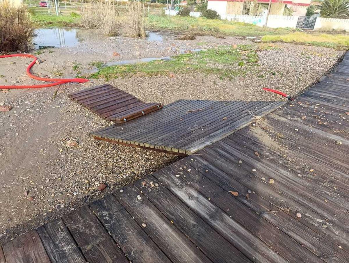 Almenara reclama espigones urgentes tras los graves daños del temporal en la playa Casablanca