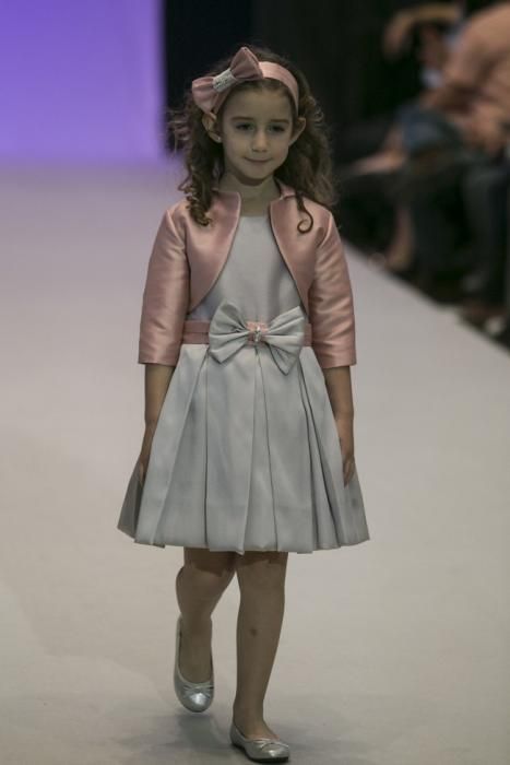 01/04/2017  MODA DISEÑO  desfile infantil y  en el stand de CMC  diseño personalizado de calzado