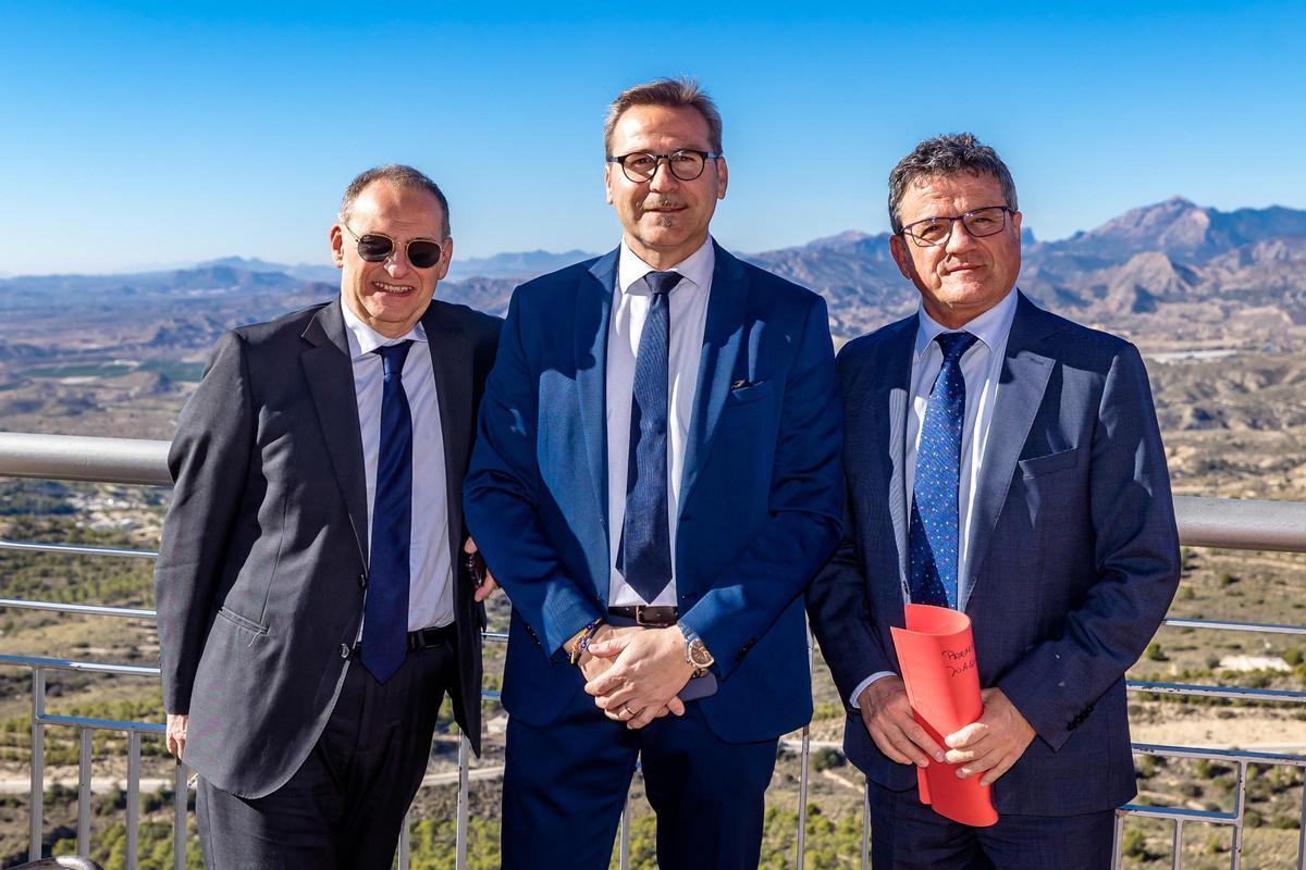 Primera edición del Premio Empresarial Joaquín Rocamora concedido a Jose Juan Fornés