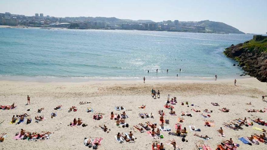 Jornada de sol y calor en A Coruña.