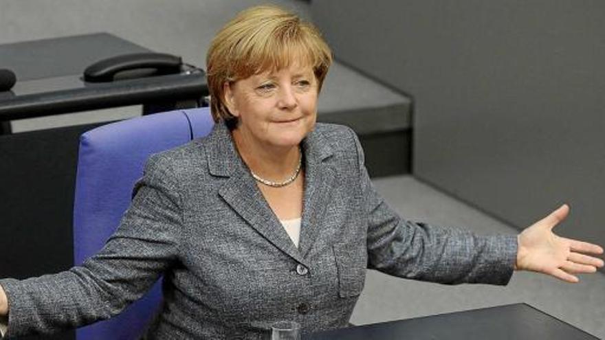 La cancellera Angela Merkel durant el debat, en el qual no va intervenir tot i ser-hi present