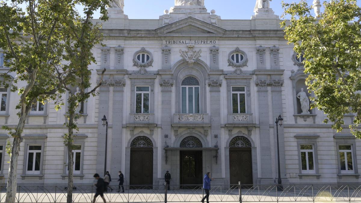 Archivo - La fachada del Tribunal Supremo en Madrid.