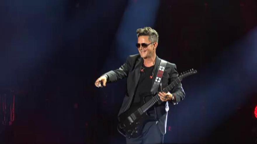 Alejandro Sanz celebra con un macroconcierto los 20 años de su álbum Mas