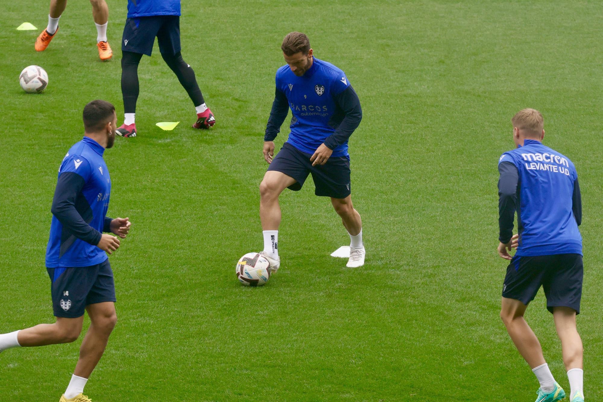 Asi ha sido el último entreno del Levante antes del Oviedo