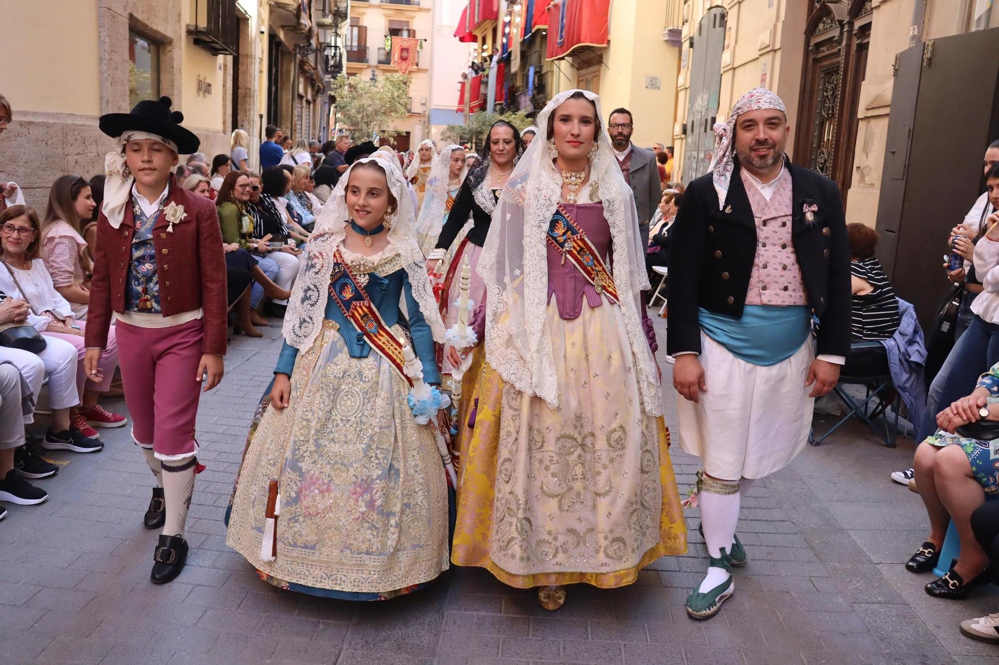 Comisiones de falla en la Procesión de la Virgen (3/5)