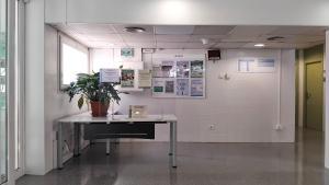 El CAP Guinardó, vacío de pacientes por el cierre de las agendas médicas.
