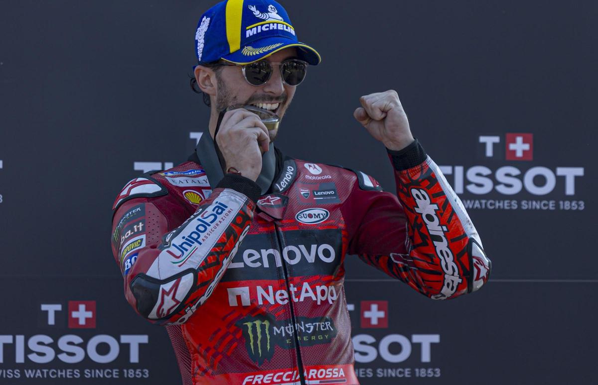 'Pecco' Bagnaia (Ducati) celebra, hoy, en Misano Adriático, su cuarto triunfo en sábado.