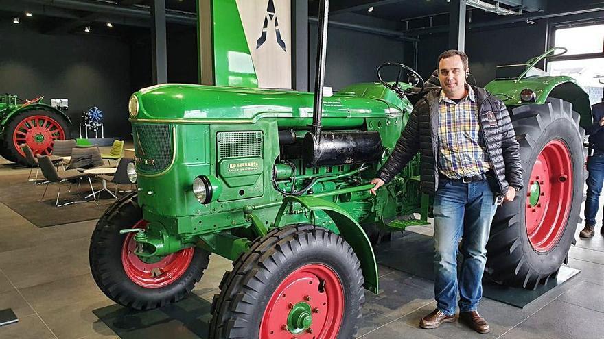 Manuel Álvarez Urones, agricultor y propietario de la empresa de trabajos agrícolas Hermanos Álvarez Urones de Villaralbo.