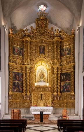 Entrega de la rehabilitación del retablo de la Virgen de Los Remedios en la Catedral de La Laguna