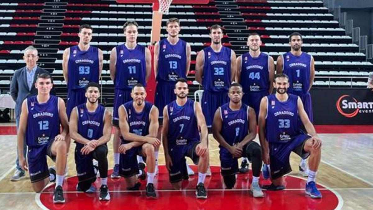 La plantilla del Obradoiro en el partido contra el Mornar Bar