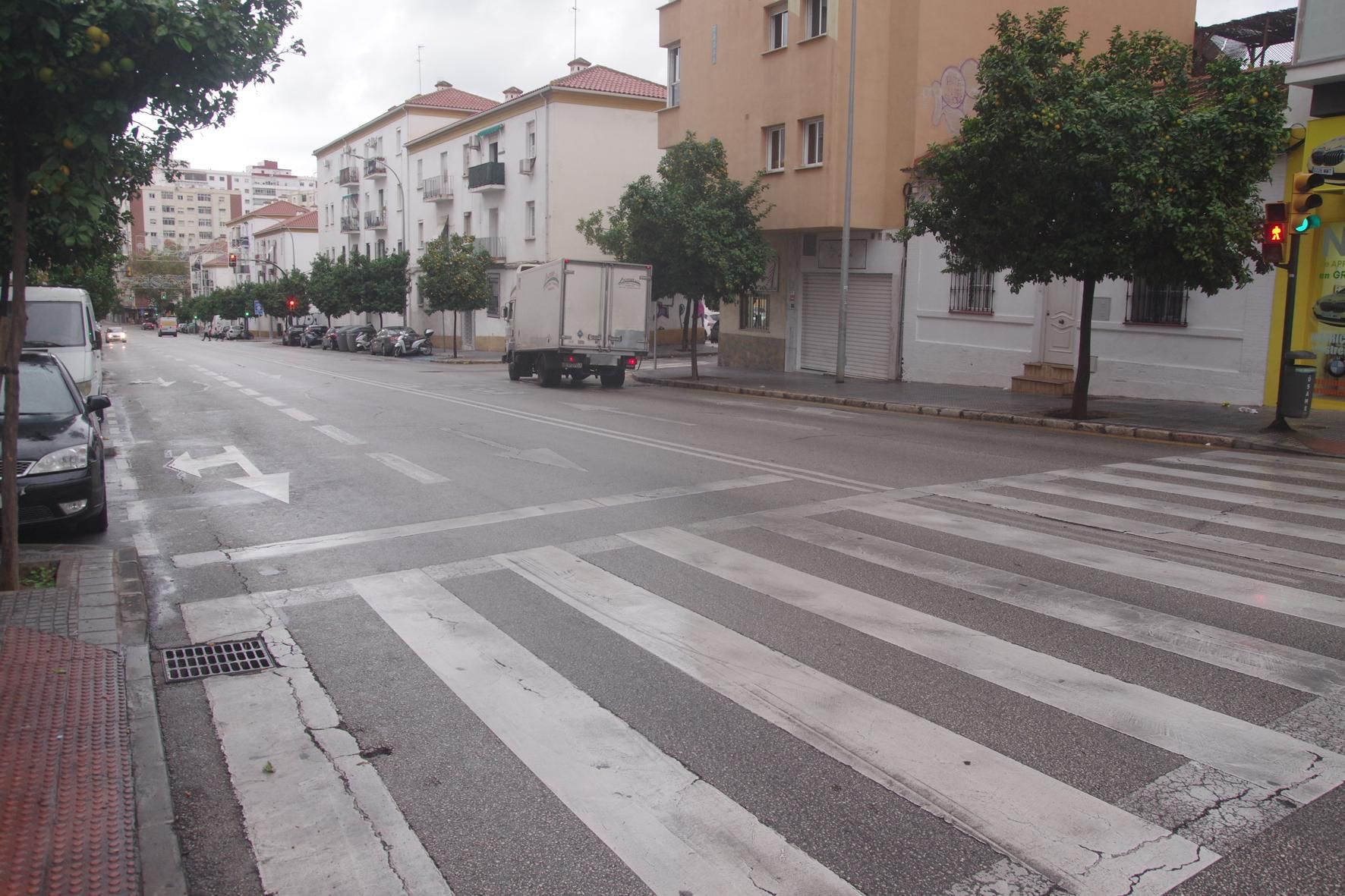 Calles prácticamente vacías en Málaga capital ante la alerta roja por riesgo de importantes tormentas