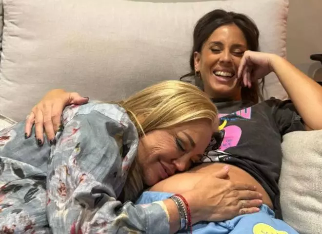 Belén Esteban desvela cómo está la relación entre Anabel y David tras su salida de Canarias